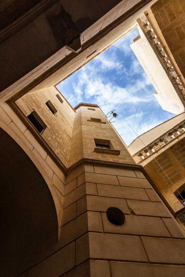 Chateau De Collias Exteriör bild